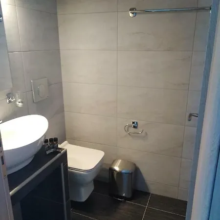 The Blue * 阿约伊阿波斯托洛伊